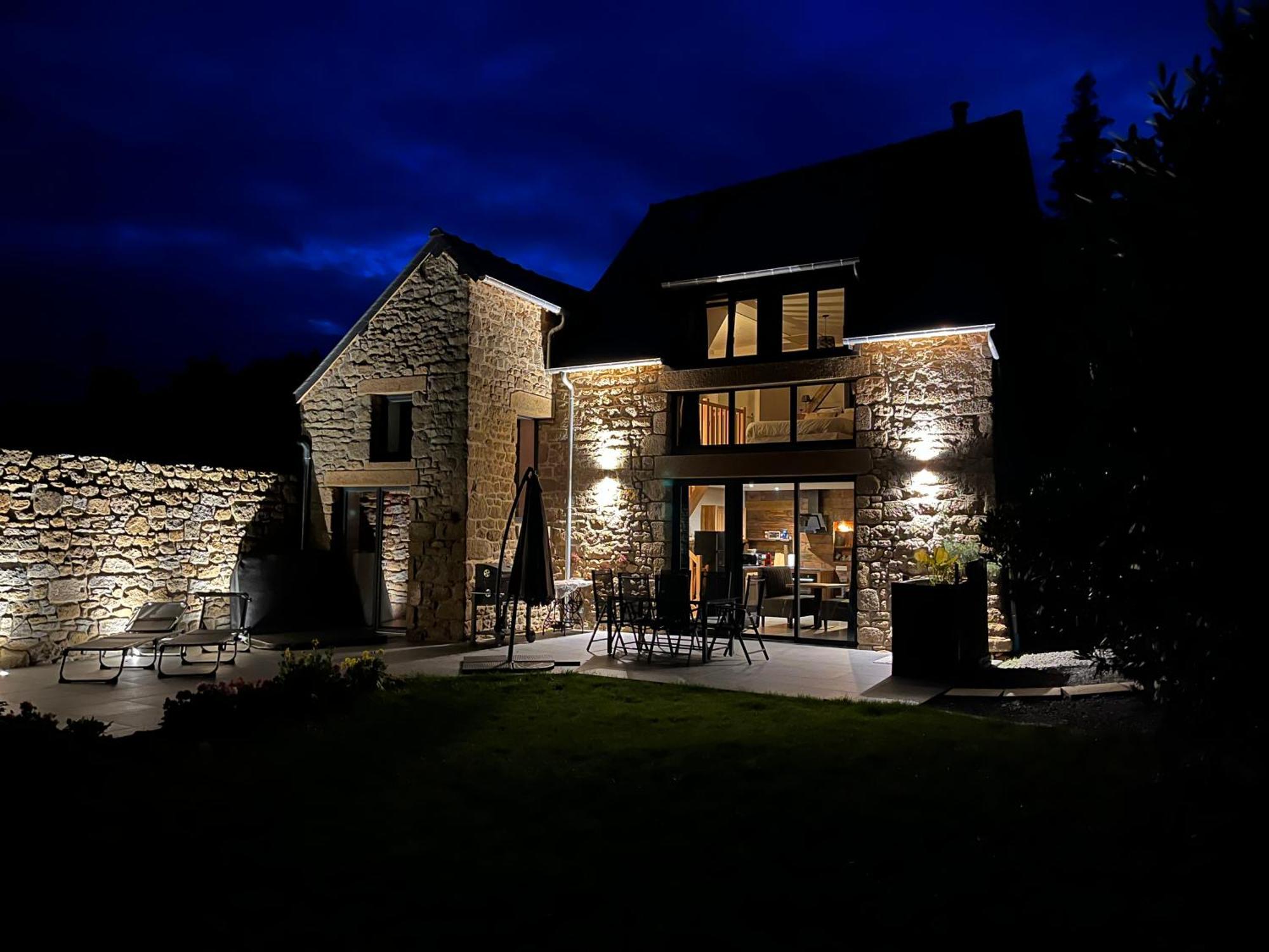 Maison D'Hote Avec Sauna Et Jacuzzi A La Campagne Les Portes du Coglais Екстериор снимка
